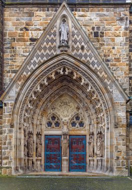 St Lawrence Katolik Parish Kilisesi 15. yüzyıl Warendorf, Almanya'da inşa edildi. Portal