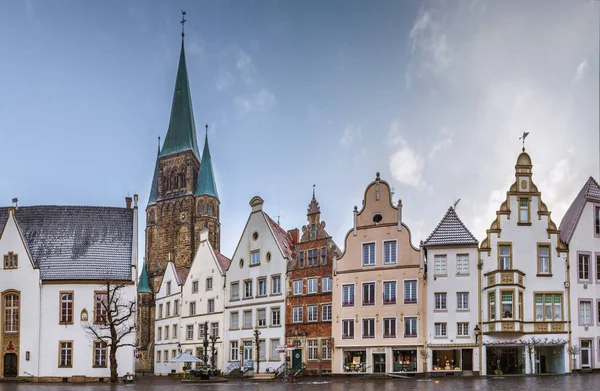 Историческая Рыночная Площадь Красивыми Домами Варендорф Германия — стоковое фото