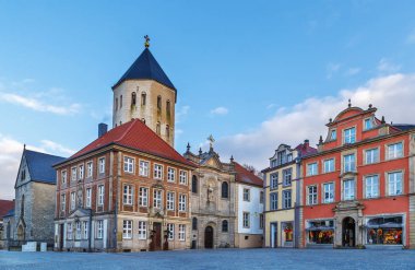 Pazar Meydanı (Markt) Paderborn şehir merkezinde, Almanya