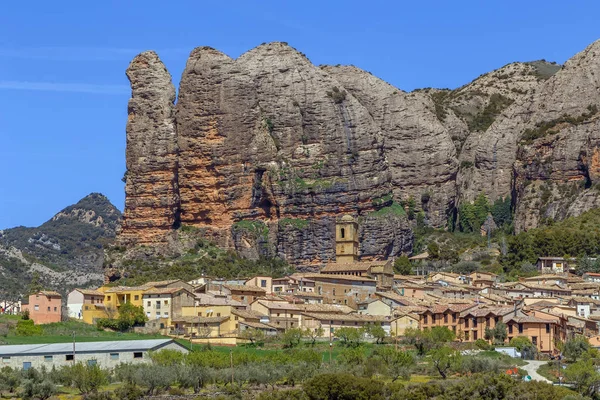Vue Village Aguero Des Montagnes Los Mallos Derrière Aragon Espagne — Photo