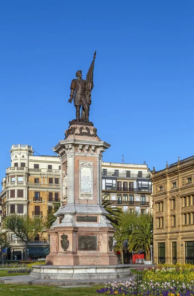 Plaza Con Monumento Antonio Oquendo San Sebastián España —  Fotos de Stock