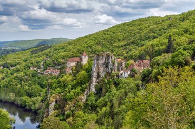Saint-Cirq-Lapopie ve Fransa manzarası