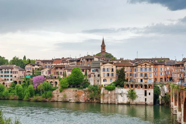 フランス ターン川から見たアルビの街の風景 — ストック写真
