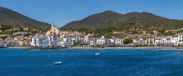 Uitzicht Cadaques Vanaf Zee Catalonië Spanje — Stockfoto
