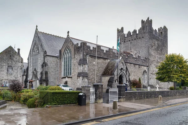 Abdijkerk heilige drie-eenheid in Adare, Ierland — Stockfoto