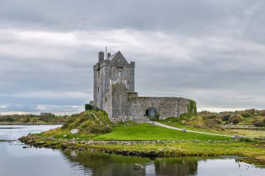 dunguaire Kalesi, İrlanda