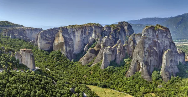 Blick auf das Meteora-Tal, Griechenland — Stockfoto