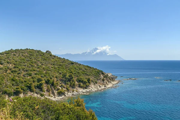 Пейзаж с берегом Эгейского моря, Халкидики, Греция — стоковое фото