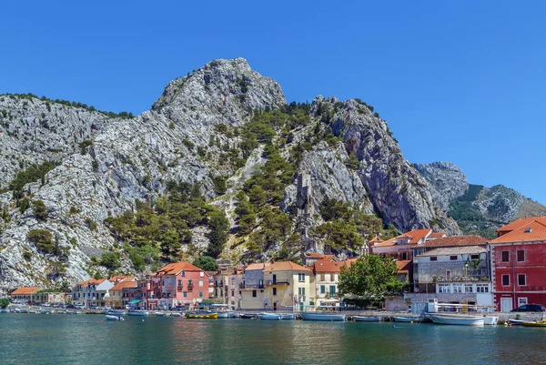 Weergave van Omis, Kroatië — Stockfoto