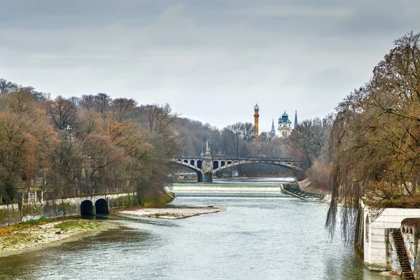 Rio Isar em Munique, Alemanha — Fotografia de Stock