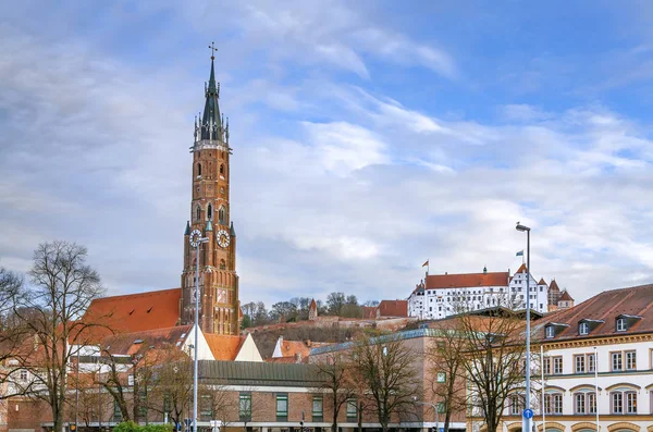 Pohled na kostel svatého Martina, Landzavřela, Německo — Stock fotografie