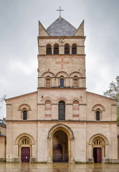 Basiliek van Saint-Martin d 'Ainay, Lyon, Frankrijk — Stockfoto