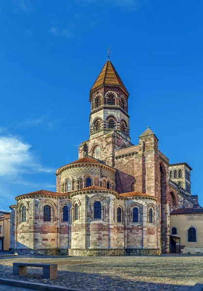Basilika des heiligen julien, brioude, franz — Stockfoto