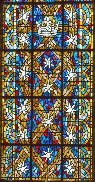 Glas-in-venster in de kerk — Stockfoto
