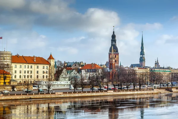 Vue Vieille Ville Riga Depuis Fleuve Lettonie — Photo