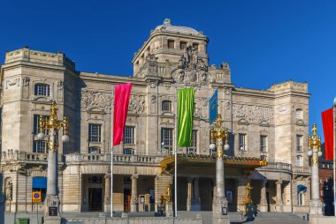 Royal Dramatic Theatre, İsveç 'in 1788 yılında Stockholm, İsveç' te kurulan ulusal tiyatro sahnesidir.