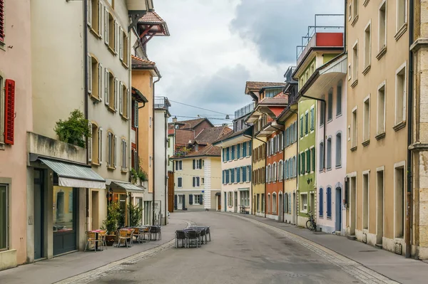 瑞士Aarau古城有历史建筑的街道 — 图库照片