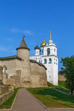 Pskov 'daki Krom ya da Kremlin' in Trinity Katedrali çanlı görüntüsü, Rusya