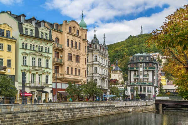 Çek Cumhuriyeti Karlovy Vary Nin Merkezinde Tepla Nehrinin Seti — Stok fotoğraf