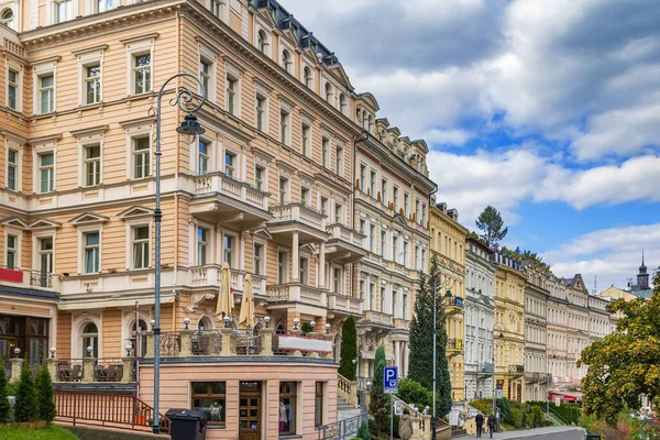 Street Gyönyörű Történelmi Házak Karlovy Vary Cseh Köztársaság — Stock Fotó