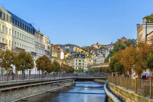 Çek Cumhuriyeti Karlovy Vary Tepla Nehrinin Seti — Stok fotoğraf