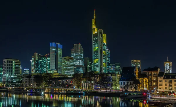 Vista Panorámica Del Centro Frankfurt Desde Río Main Por Noche — Foto de Stock