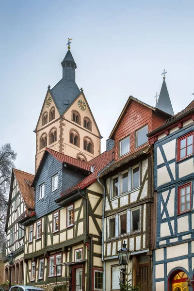 Calle Con Casas Históricas Entramado Madera Iglesia Santa María Gelnhausen —  Fotos de Stock