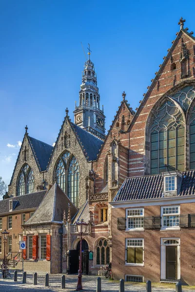 800 Let Starý Oude Kerk Starý Kostel Nejstarší Budova Amsterdamu — Stock fotografie