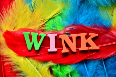 Renkli kelimeyle kelime tüyü