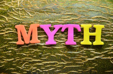 Metin yazmak gerçek hikaye. Doğru olmayan ya da doğru olmayan bir iş konsepti. Eski bir rulo karton karton üzerine yerleştirilmiş.