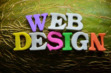 Web tasarımı metin kavramı soyut renkli arkaplan