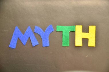 Renkli harflerden yapılmış 