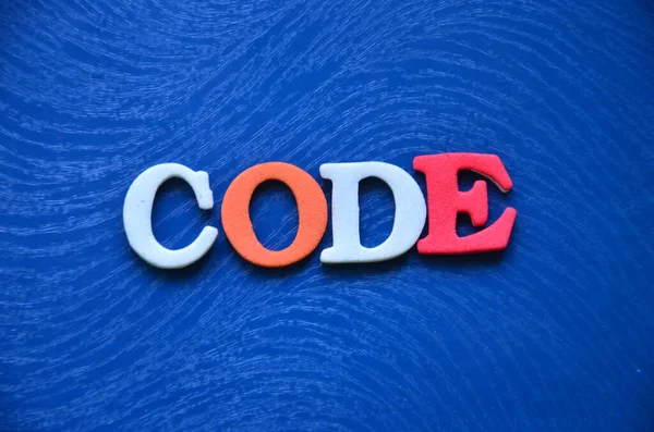 Mavi arkaplanda kelime kodu