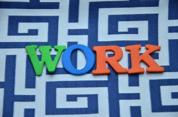 İşle ilgili alfabe harfi (tahtadan çalışma)