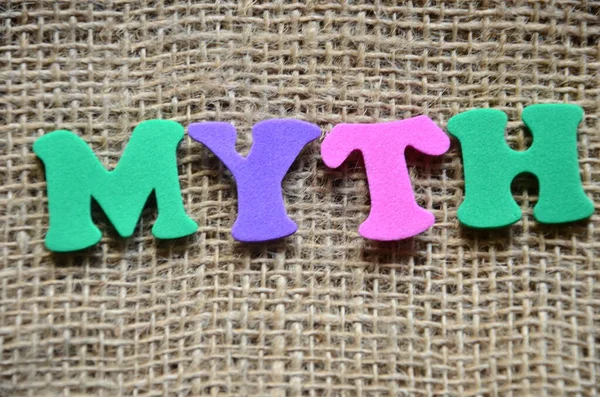 Soyut renkli bir arkaplanda yanlış sözcük