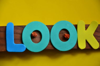 bir soyut kelime bak