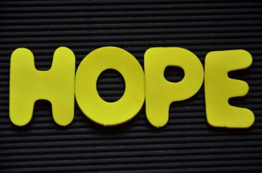 bir soyut kelime umut