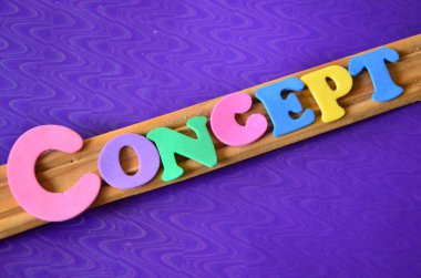 Soyut renkli arkaplan üzerindeki kelime metni