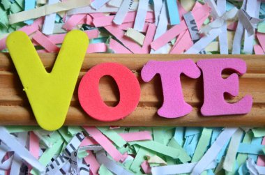 Renkli arkaplana sahip oy kelimesi