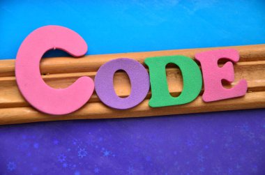 Kodu gösteren mesaj işareti. kavramsal fotoğraf bir program kodu için kod programı