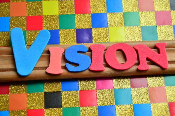 слово "видение" окрашено