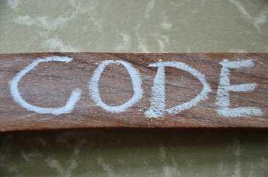 Tahta Küplere Yazılan Sözcük