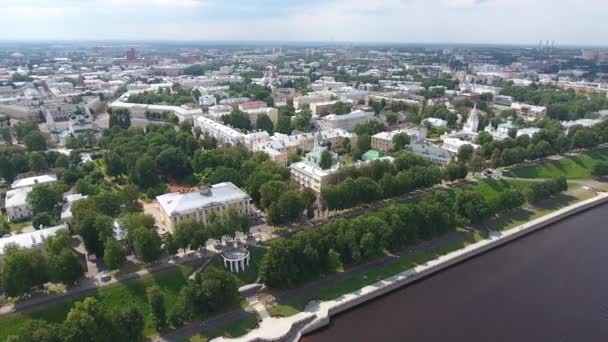 Panoráma Történelmi Yaroslavl Center Nézet Volga Folyó Rakparton Egy Napsütéses — Stock videók