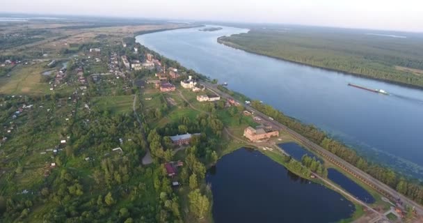 Rio largo sinuoso — Vídeo de Stock