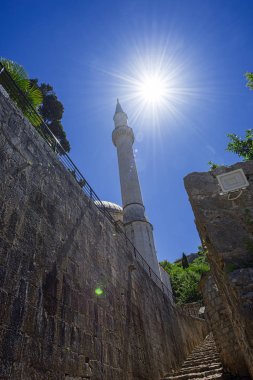 Kula, tepenin üst kısmındaki Poitelj köyüne bakan Silo şeklinde bir kaledir. Neretva vadisindeki olası müdahalelerine karşı muhafız olarak bekçi ve askeri ev için kullanılır.