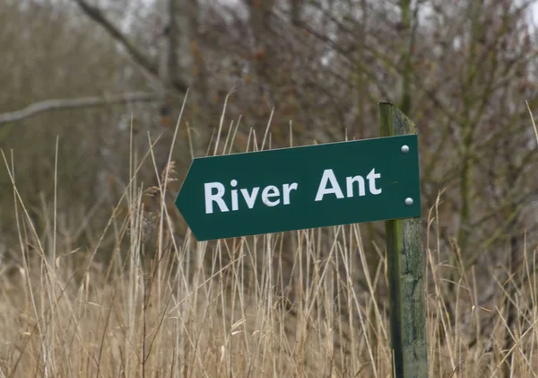 Великобританія Норфолк Березень 2018 Дороговказом Човнів Вказуючи Шлях River Ant — стокове фото