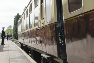 Rothley büyük merkezi buhar demiryolu, İngiltere - 2016: vintage tren vagonu yola hazır