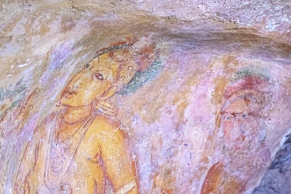 Famosi dipinti nel palazzo reale a sigiriya roccia — Foto Stock