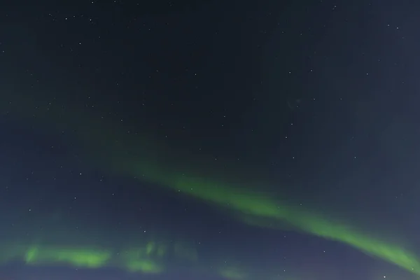 Blick hinauf zu den Nordlichtern — Stockfoto