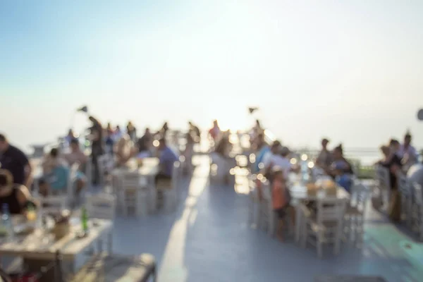 Onscherpe achtergrond: klant op het restaurant terras Blur BAC — Stockfoto